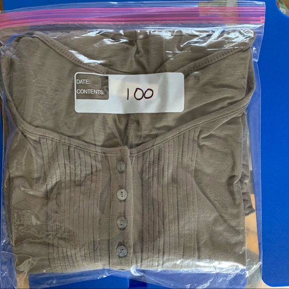 NWT Style Co Crew Neck Brown Long Sleeve Pleated Front Flowy Shirt Medium - Picture 12 of 12